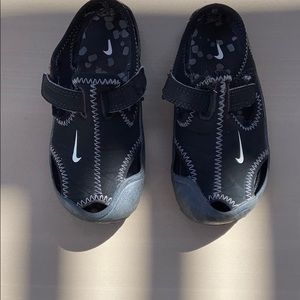 Nike sunray protect water shoes